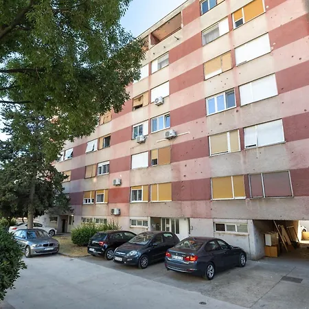 Mirna One Bedroom Near Old Town * זאדאר