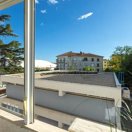 Διαμέρισμα Mirna One Bedroom Near Old Town *