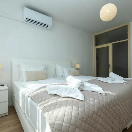 Mirna One Bedroom Near Old Town * זאדאר