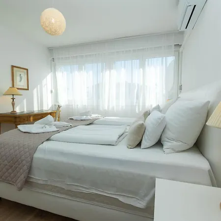 Mirna One Bedroom Near Old Town דירה