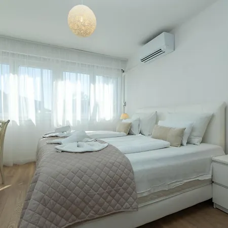 Mirna One Bedroom Near Old Town דירה *